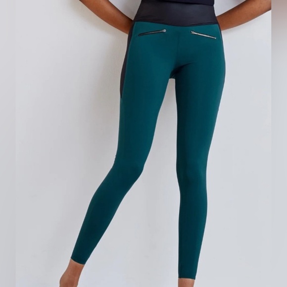 Aday Throw It Higher Leggings - Picture 9 of 9